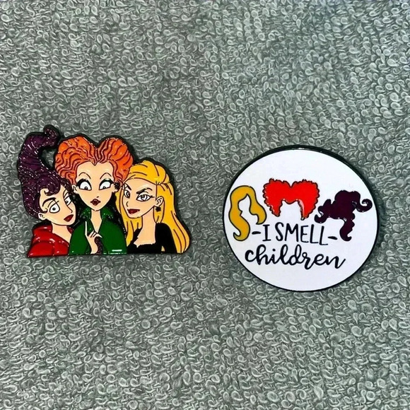 Hocus pocus hat scar/  pins ( I smell children) - Picture 1 of 4